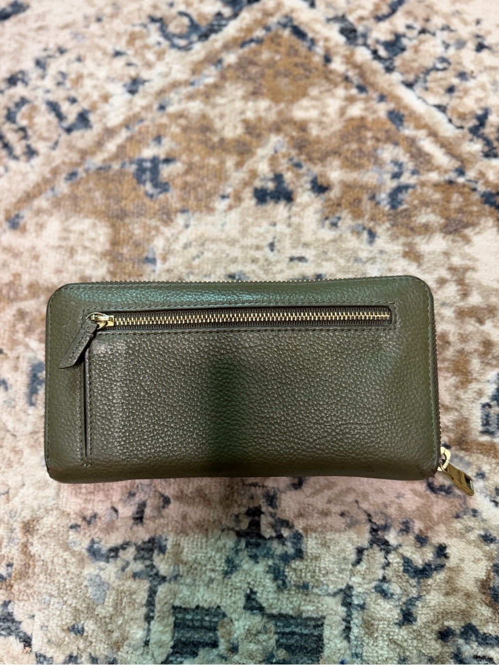 Fossil Olive Green Leather Zip Wallet